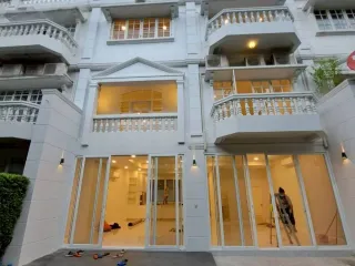 Casa adosada en alquiler de 4 habitaciones en Watthana, Bangkok
