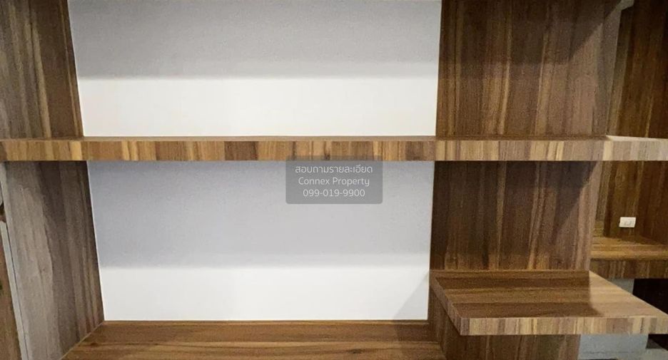 For rent 2 bedrooms condo in Pathum Wan, Bangkok
