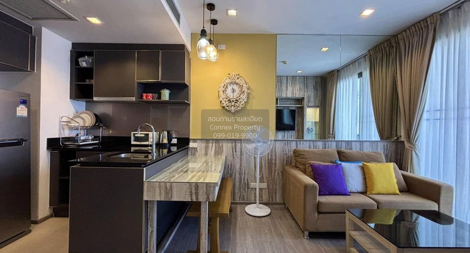 Condo en alquiler de 1 habitaciones en Khlong San, Bangkok