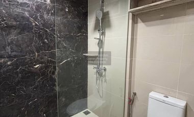Condo en alquiler de 1 habitaciones en Khlong San, Bangkok