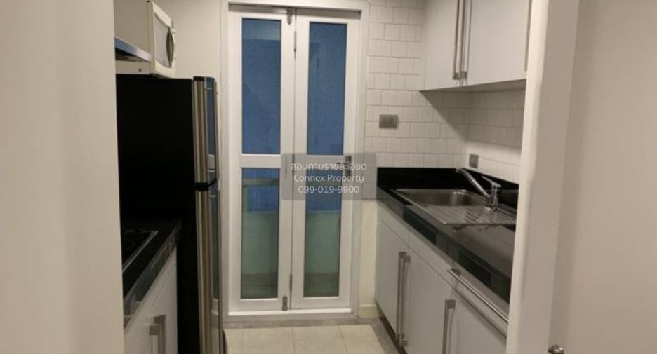For rent 2 bedrooms condo in Pathum Wan, Bangkok