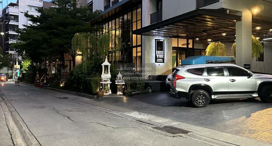 For rent 1 bed condo in Phra Khanong, Bangkok