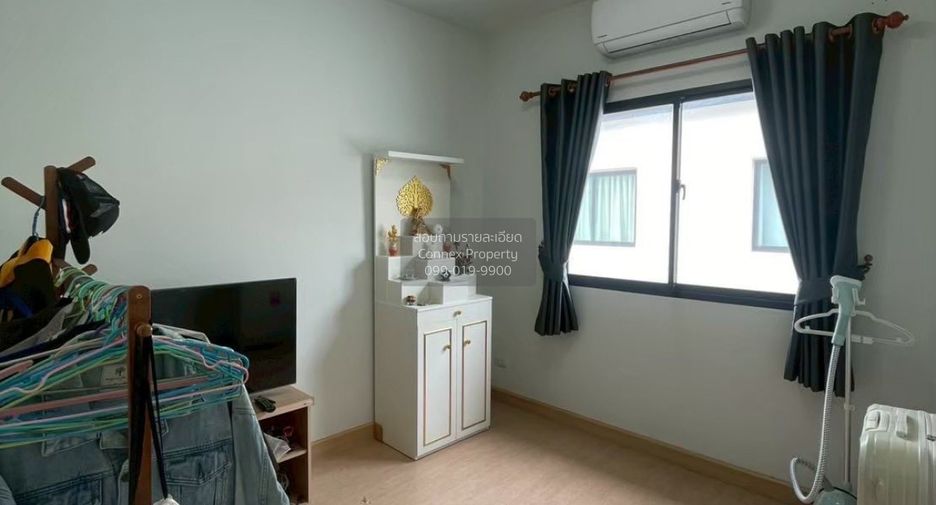 For rent 3 bedrooms townhouse in Bang Phli, Samut Prakan