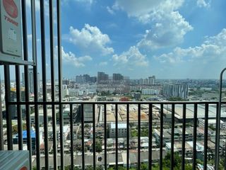 For rent 2 bedrooms condo in Bang Kapi, Bangkok