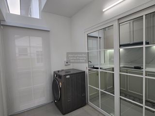 For rent 4 bedrooms house in Mueang Samut Prakan, Samut Prakan