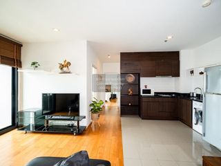 For rent 2 bedrooms condo in Phaya Thai, Bangkok
