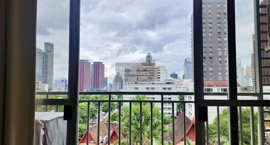 For rent 2 bedrooms condo in Pathum Wan, Bangkok