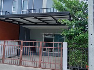 À louer 3 chambres maison de ville à Bang Bua Thong, Nonthaburi