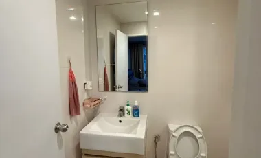 For rent 1 bed condo in Huai Khwang, Bangkok