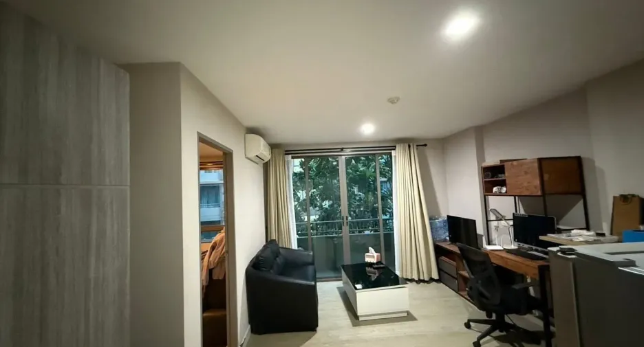For rent 1 bed condo in Huai Khwang, Bangkok
