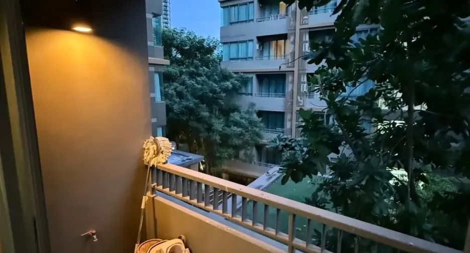 For rent 1 bed condo in Huai Khwang, Bangkok