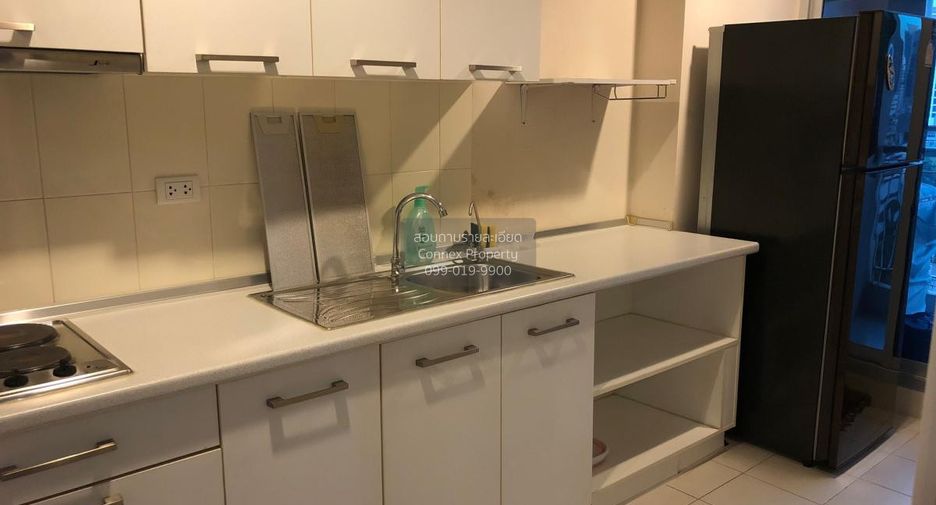 For rent 1 bed condo in Sathon, Bangkok
