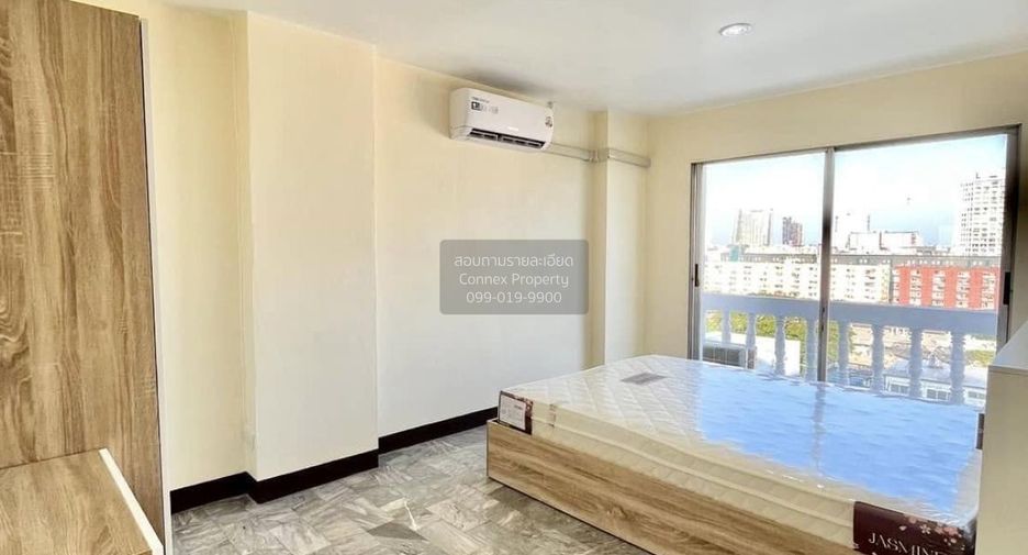 For rent 2 bedrooms condo in Bang Kapi, Bangkok
