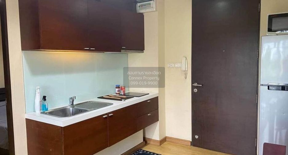 For rent 2 bedrooms condo in Wang Thonglang, Bangkok