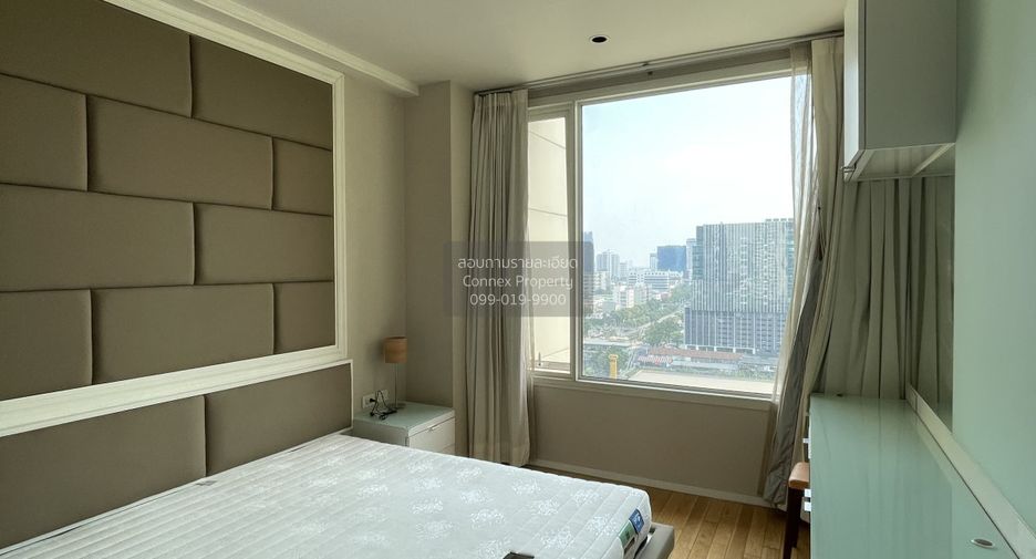 For rent 2 bedrooms condo in Sathon, Bangkok