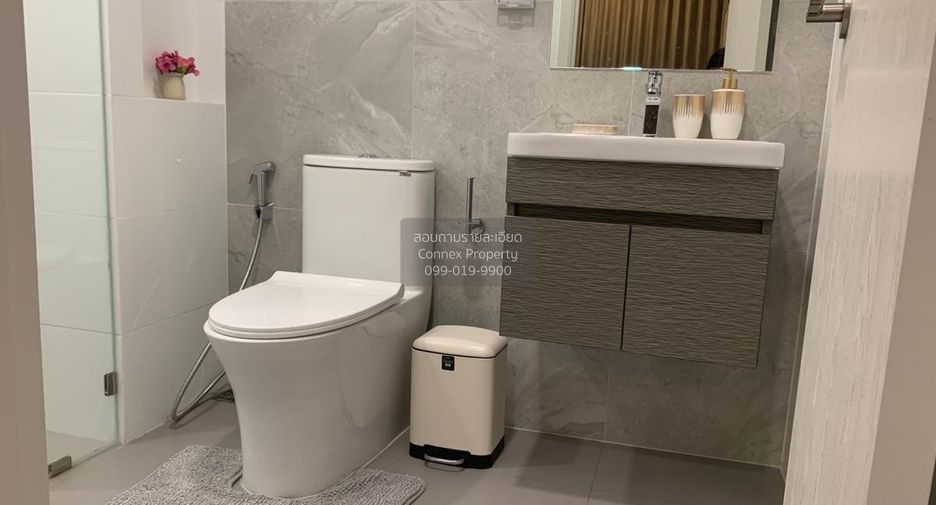 For rent 2 bedrooms condo in Bang Kapi, Bangkok