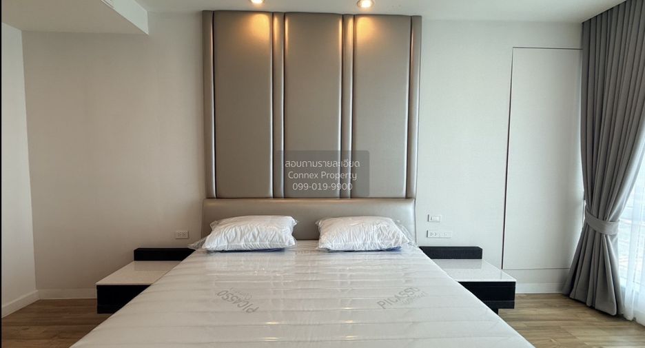 For rent 2 bedrooms condo in Sathon, Bangkok