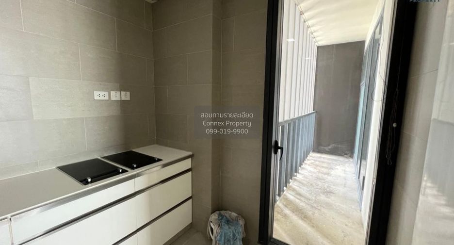 For rent 3 bedrooms condo in Sathon, Bangkok