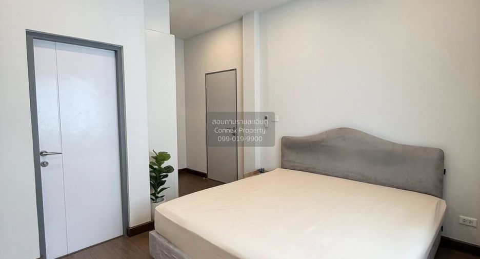 Casa en alquiler de 4 habitaciones en Bang Phli, Samut Prakan