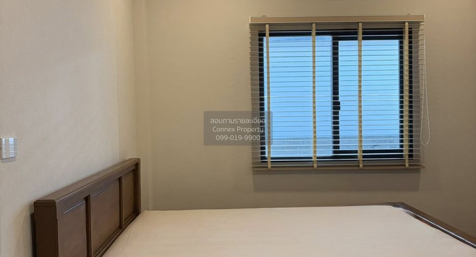 Casa en alquiler de 4 habitaciones en Bang Phli, Samut Prakan
