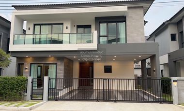 Casa en alquiler de 4 habitaciones en Bang Phli, Samut Prakan
