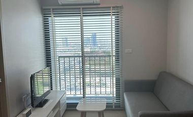 Condo en alquiler de 2 habitaciones en Bang Na, Bangkok