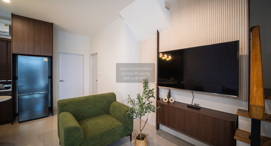 For rent 3 bedrooms townhouse in Bang Phli, Samut Prakan