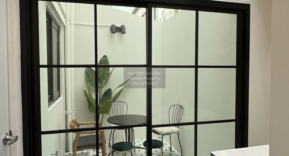 For rent 3 bedrooms townhouse in Bang Phli, Samut Prakan