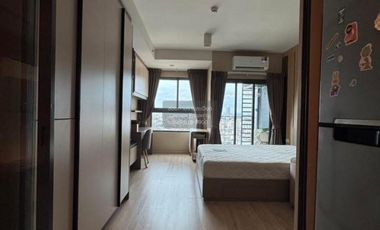 Wohnung zur Miete mit 1 Zimmer in Khlong San, Bangkok