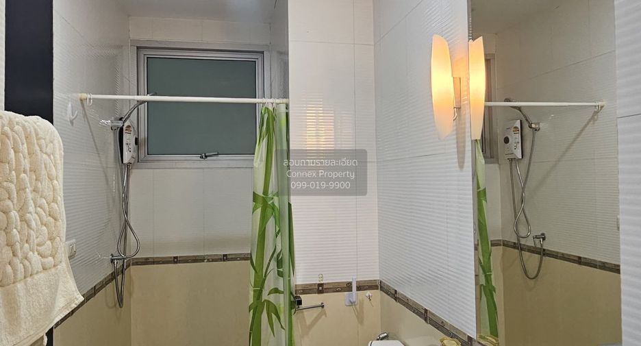 For rent 2 bedrooms condo in Pathum Wan, Bangkok