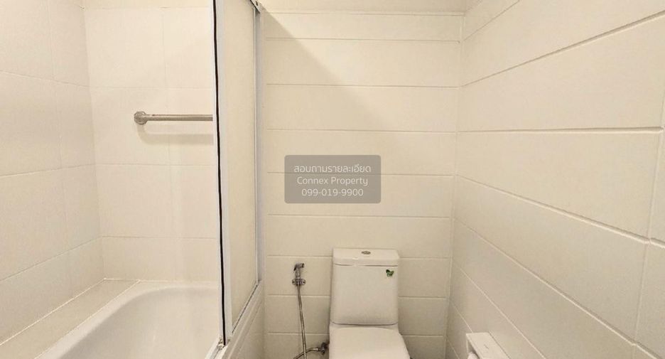 For rent 2 bedrooms condo in Khlong San, Bangkok