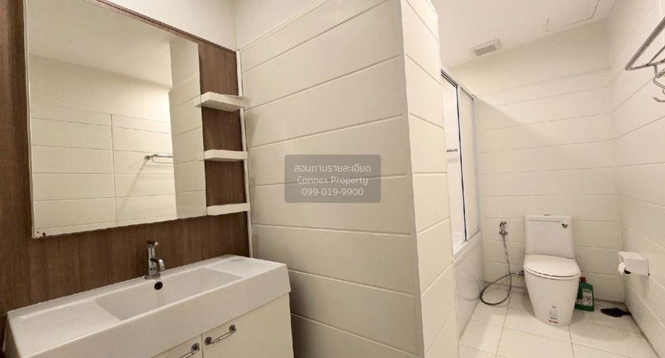 For rent 2 bedrooms condo in Khlong San, Bangkok