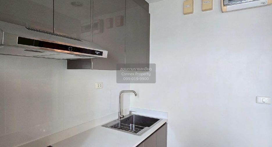 For rent 2 bedrooms condo in Khlong San, Bangkok
