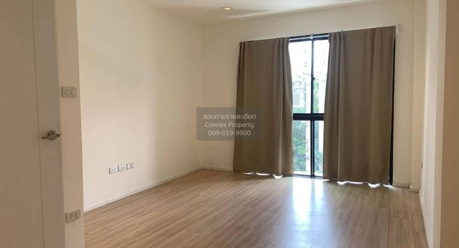 For rent 4 bedrooms townhouse in Mueang Samut Prakan, Samut Prakan