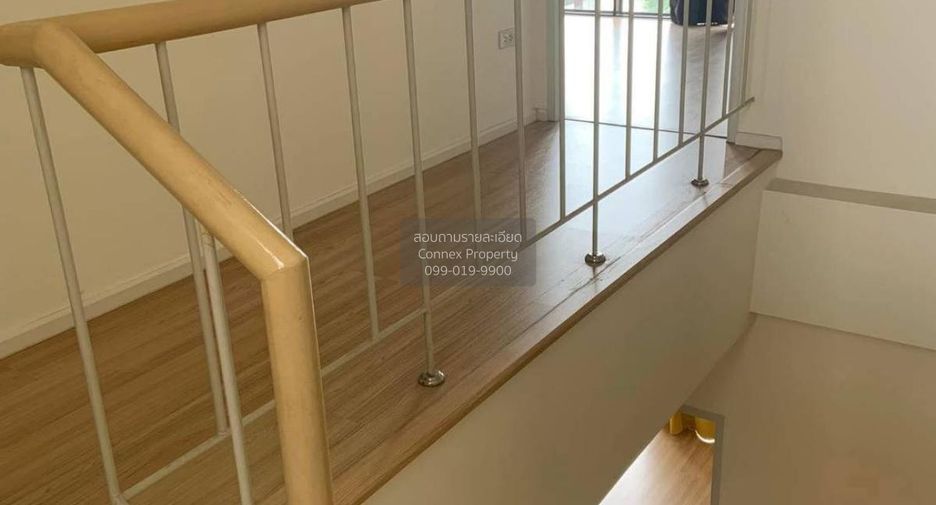 For rent 4 bedrooms townhouse in Mueang Samut Prakan, Samut Prakan