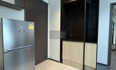 Condo en alquiler de 1 habitaciones en Khlong Toei, Bangkok
