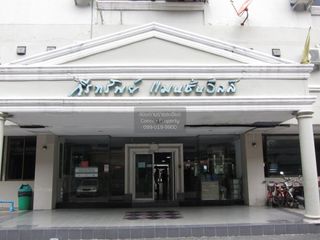 For rent 2 bedrooms condo in Khan Na Yao, Bangkok