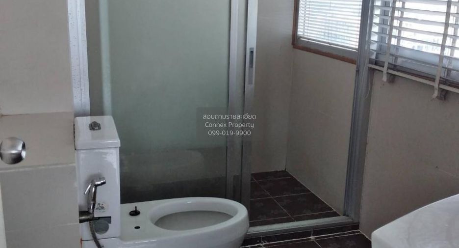 For rent 2 bedrooms condo in Khan Na Yao, Bangkok