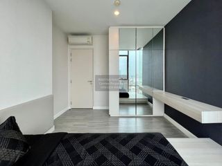 For rent 2 bedrooms condo in Khlong San, Bangkok