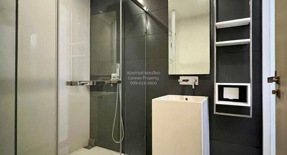 For rent 2 bedrooms condo in Khlong San, Bangkok