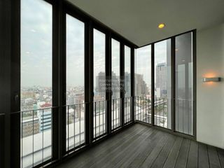 For rent 2 bedrooms condo in Khlong San, Bangkok