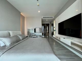 For rent 2 bedrooms condo in Khlong San, Bangkok