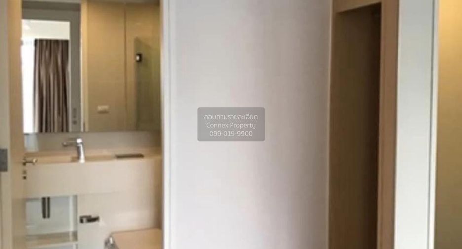For rent 2 bedrooms condo in Bang Rak, Bangkok