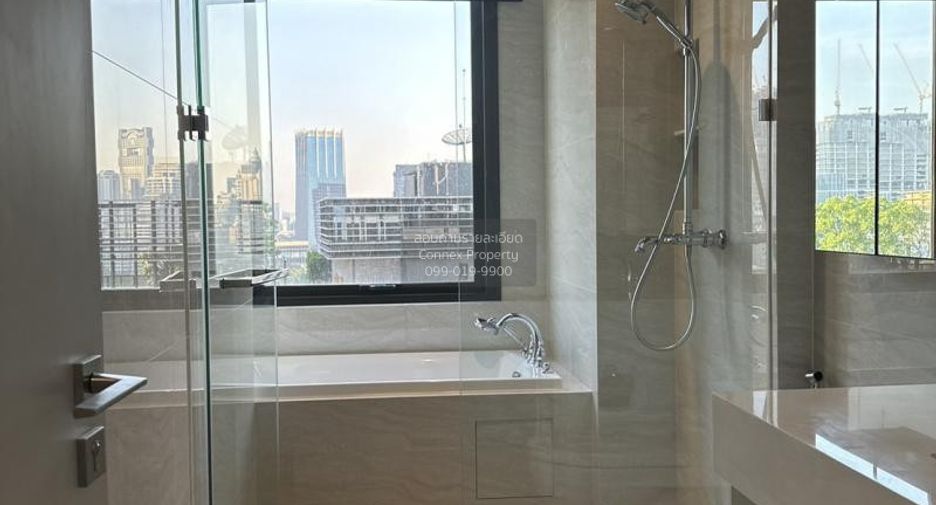 Wohnung zur Miete mit 2 Zimmer in Pathum Wan, Bangkok