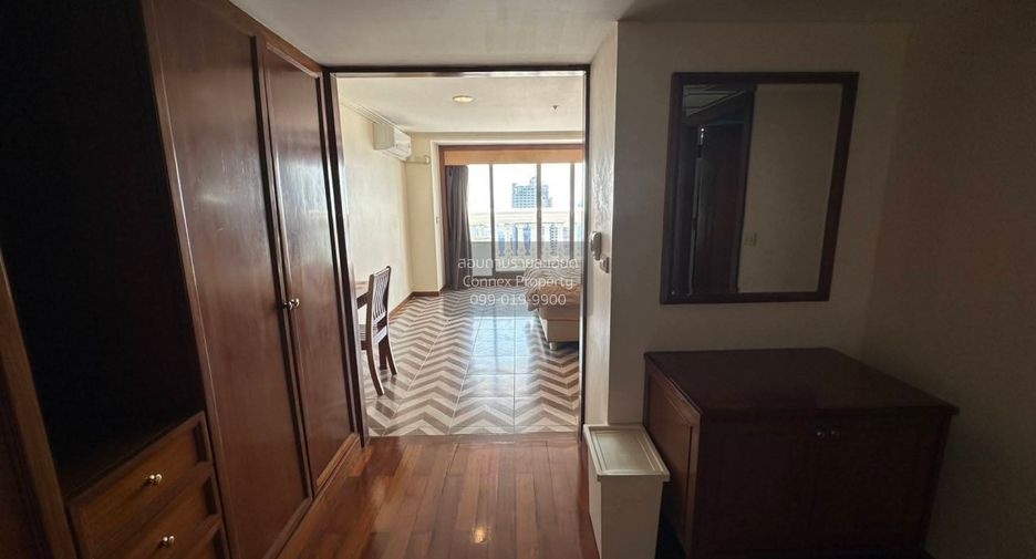 For rent 1 bed condo in Bang Rak, Bangkok