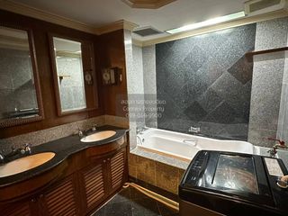 For rent 1 bed condo in Bang Rak, Bangkok