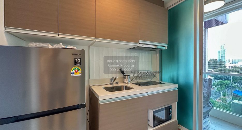 For rent 2 bedrooms condo in Phaya Thai, Bangkok