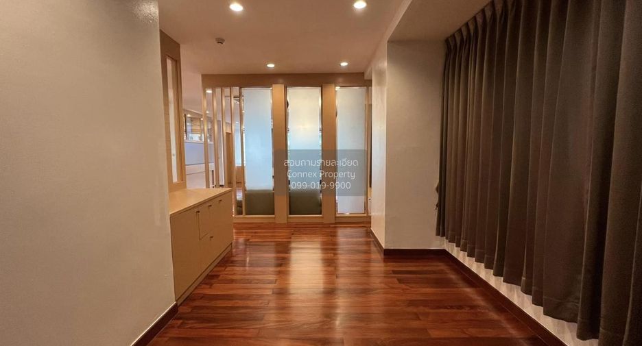 Wohnung zur Miete mit 3 Zimmer in Khlong Toei, Bangkok