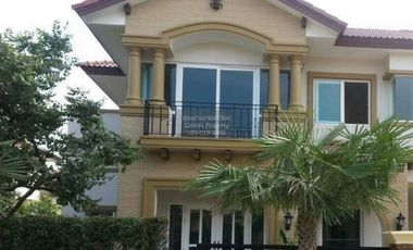 For rent 4 bedrooms house in Bang Khae, Bangkok