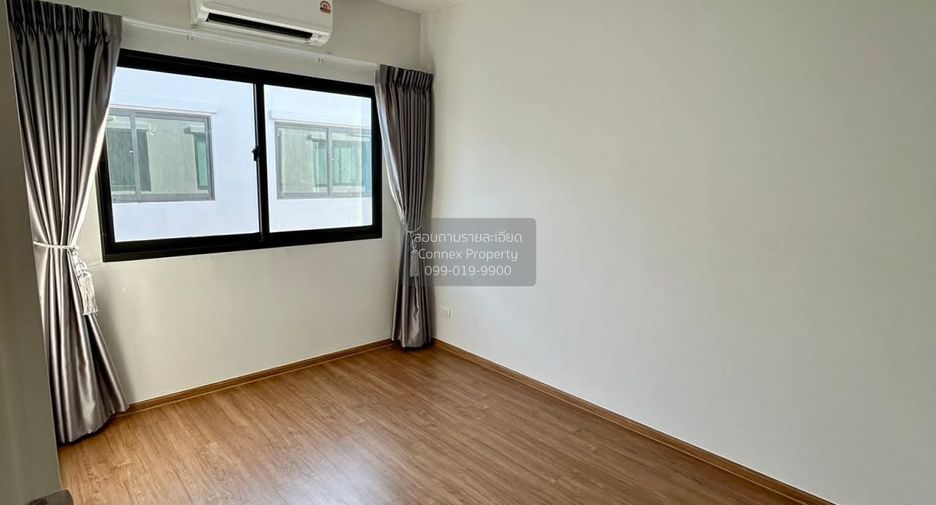For rent 3 bedrooms townhouse in Bang Phli, Samut Prakan